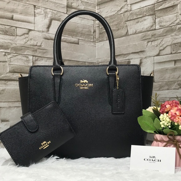 Coach Handbags - 👜SOLD🌺 LEAH SATCHEL&ZIP WALLET